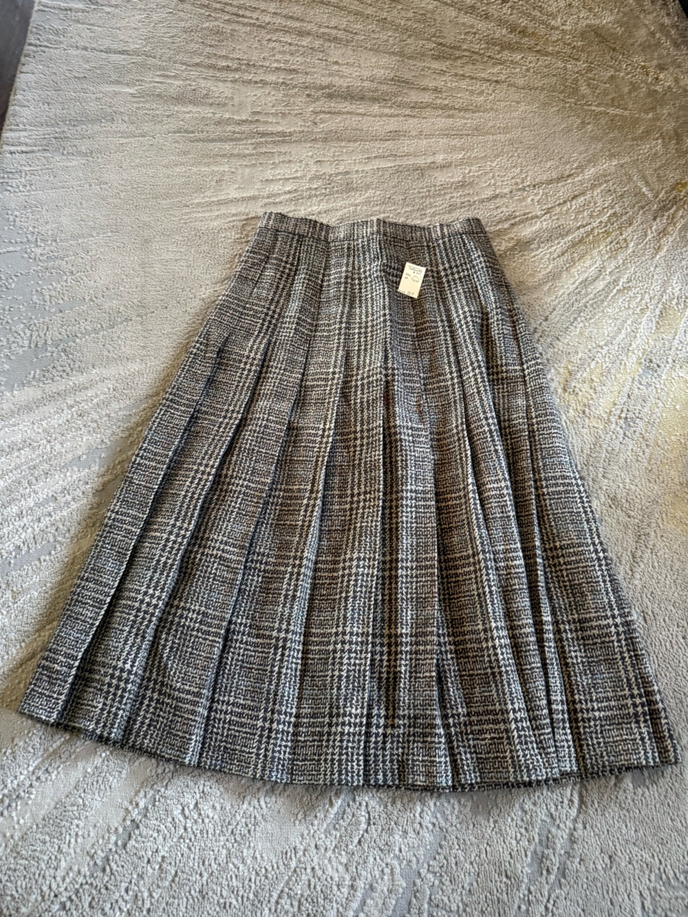 Vintage Tweed midi pleated skirt wool Brown tan Cream classy small new